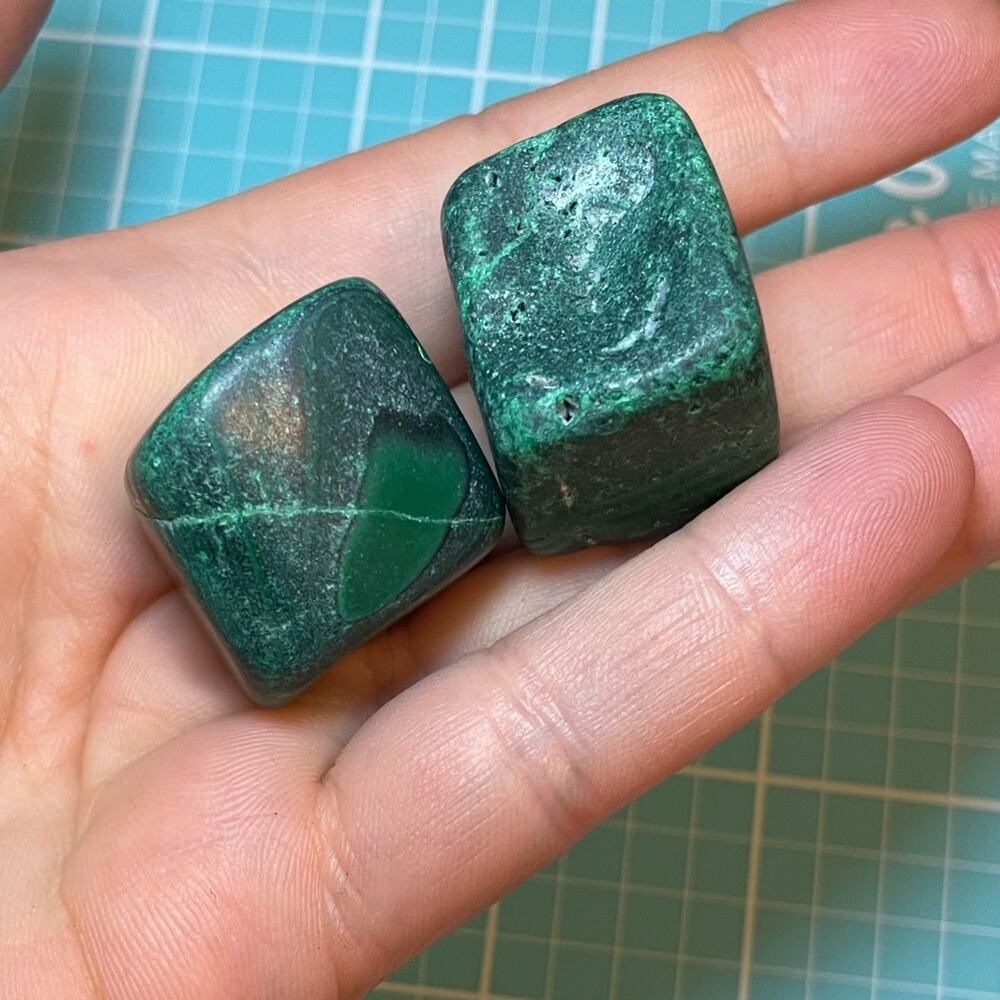 Malachite Tumbles - Picture 3 of 5